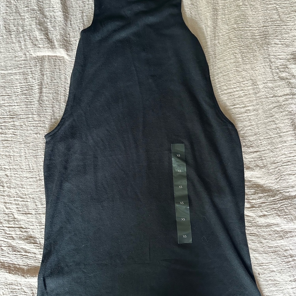 Banana Republic Black Mock Neck Sleeveless Sweater Blouse